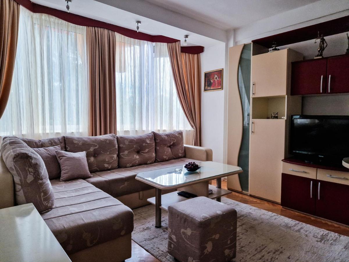 Boulevard Apartments Kumanovo Kültér fotó